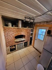 LICENSED COMMERCIAL BAKERY CONTAINER WITH WOOD-FIRED OVEN - Photo 5