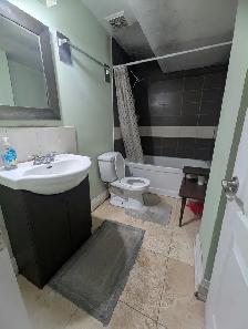 Nice Basement Room for Girl’ Student - Photo 4