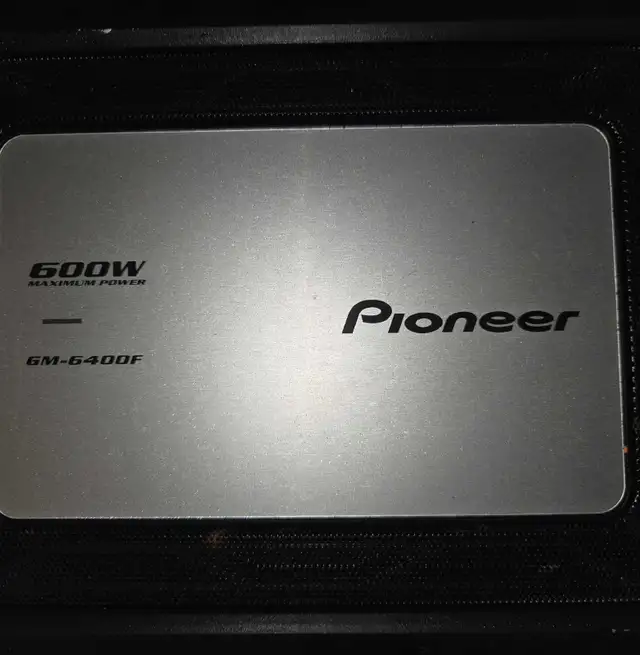 Pioneer Truck Amplifier
