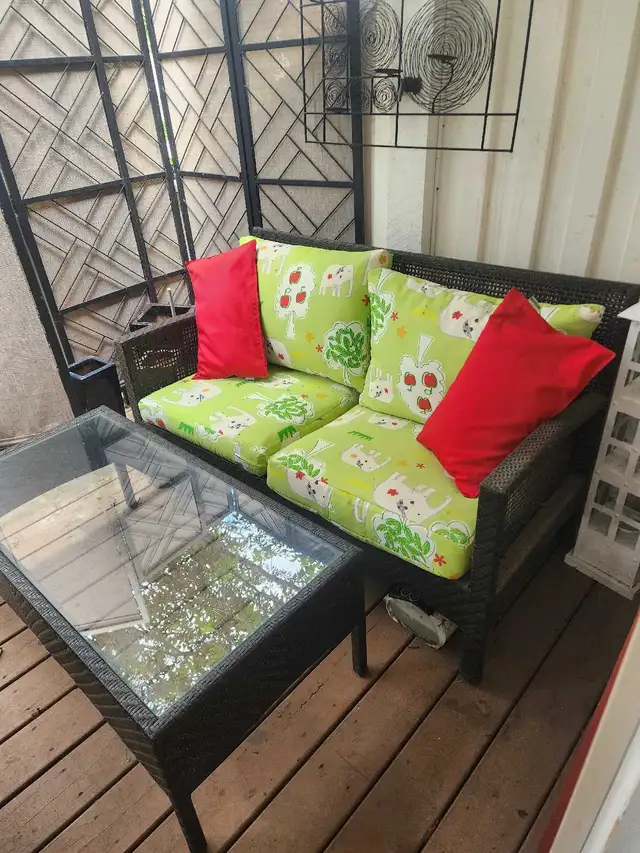 Patio Set - 4 piece with 2 sets of cushion Covers