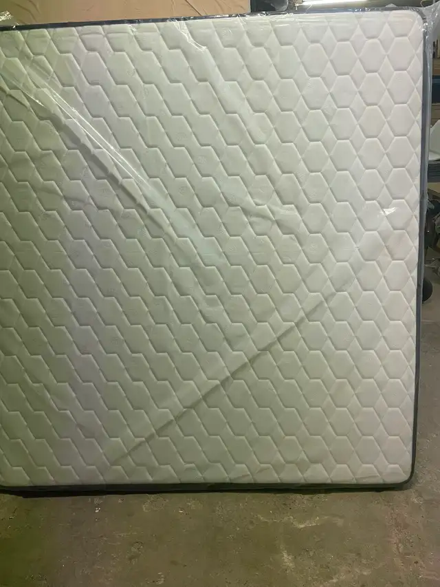 Brand new extra firm king mattresses on special price.