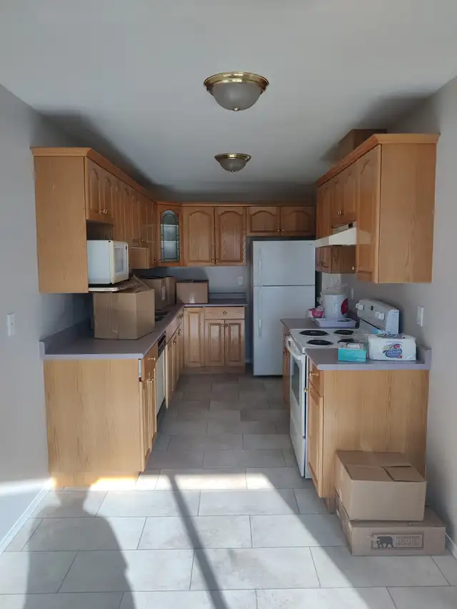 In Merritt 3 bed 2 bath for $2100   Utilities