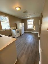 1123 Idylwyld Dr N! Whole House! Across SK Polytechnic Campus! - Photo 3