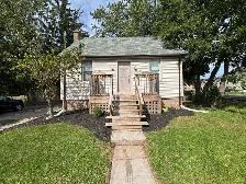 Charming & Cozy House for Rent in Niagara Falls