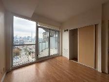 DNA 1 Condo: Large 1   DEN condo w/ Parking Included - King West - Photo 6