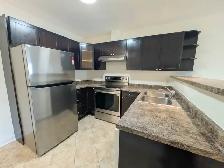 208A Ontario St, St. Catharines - 5 Bedroom Semi Detached Home - Photo 5