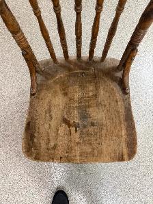 antique chair - Photo 3