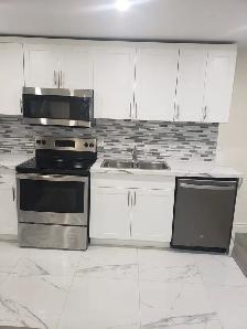VAUGHAN - WESTON & RUTHERFORD - 2 BED, 1 BATH BASEMENT FOR RENT - Photo 3