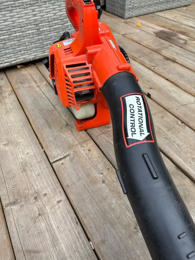 Echo PB250LN leaf blower