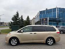 2013 Toyota Sienna LE - 7 Passenger - Photo 2