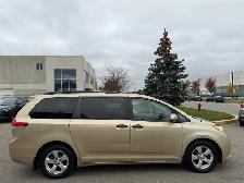 2013 Toyota Sienna LE - 7 Passenger - Photo 6