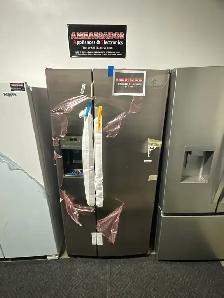 NEW 33" GE Side by Side Fridge Exterior Water & Ice Stainless St