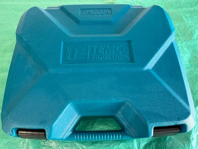 Sold - Hydraulic Knock Punch Set