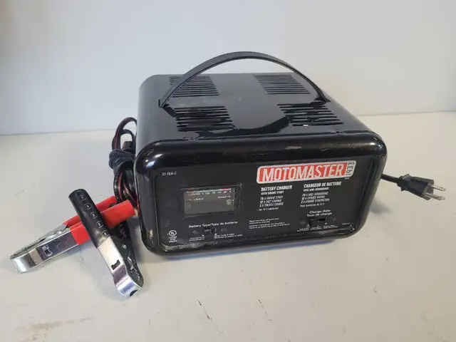 Motomaster 01115040 Battery Charger (31349022)