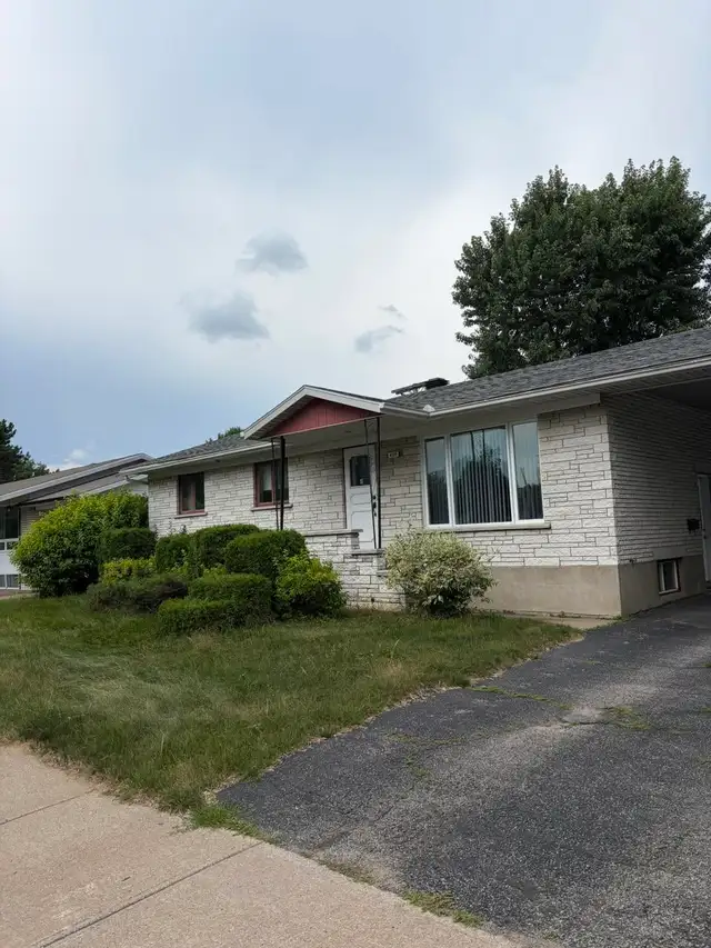MAISON À LOUER | 3 CHAMBRES | TROIS-RIVIÈRES 4125, rue Savard,
