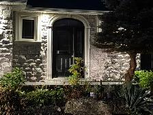 Luxury Legal 1 Bedroom   Den Apartment | Bradford | $1,975 - Photo 2