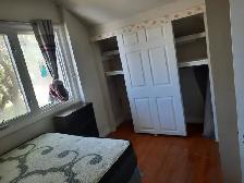 2 Rooms for Rent in Etobicoke North– $700 1 person– Upper Floor - Photo 6