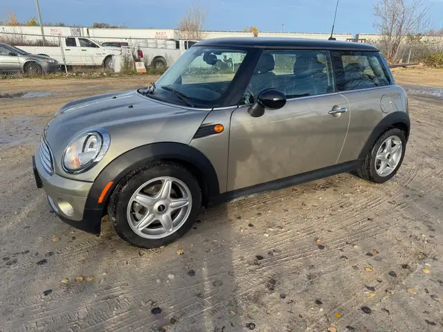 2010 Mini Cooper Clean Title Safetied NO RUST!