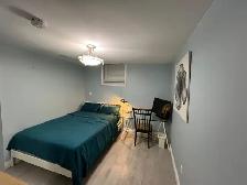 Furnished Bedroom with Internet   utilities Richmond Hill - Photo 7
