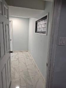 Two Bedroom Basement Apartment - Photo 2