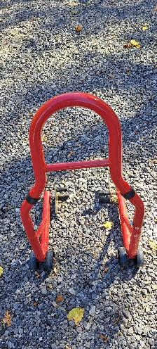 Motorcycle Stands - Photo 3