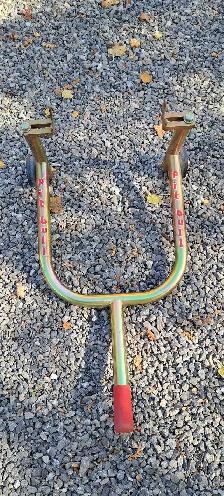 Motorcycle Stands - Photo 6