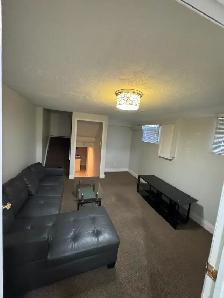 One bedroom basement apartment in Mississauga Available Nov 1 - Photo 2
