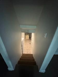 One bedroom basement apartment in Mississauga Available Nov 1 - Photo 4
