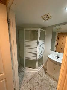 One bedroom basement apartment in Mississauga Available Nov 1 - Photo 9