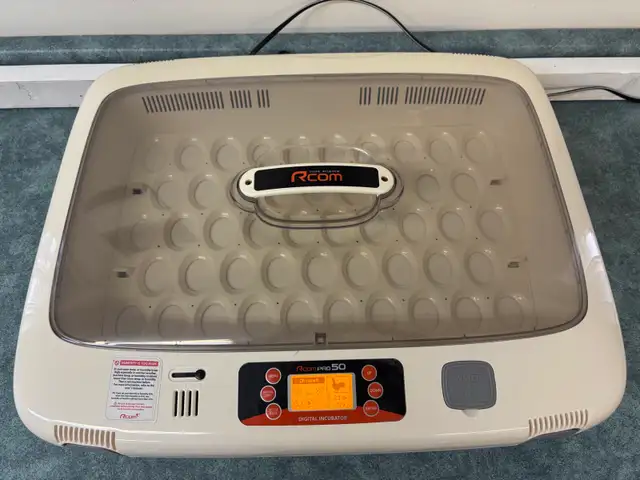 RCOM DIGITAL EGG INCUBATOR PRO 50