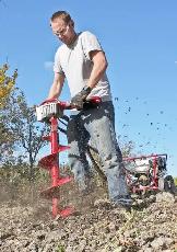 Helper/handyman is needed for indoor and outdoor job - Photo 3