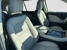 2025 Lincoln Aviator PREMIERE AWD LOCAL TRADE - Photo 12