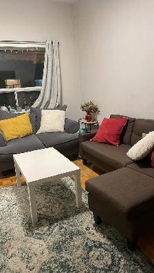 One furnished room for rent in Toronto Downtown, Only Female - Photo 2