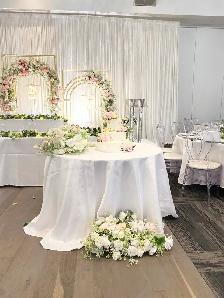 Milton Red Flowers wedding Cakes delivery GTA 75 servings - Photo 2