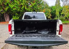 Ram 3500 Limited Mega Cab Pick up truck - Photo 9