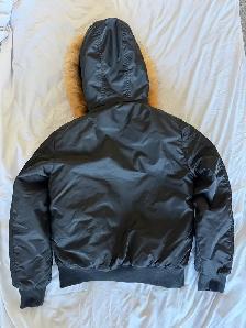 Name brand winter jackets - Photo 4