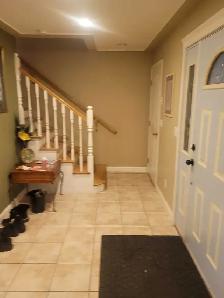 Private room in a large Comox home - Photo 2