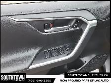 2019 Toyota RAV4 Limited - Photo 10