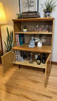 Mid century. TEAK TECK. Lampe / Crédence, buffet disque vinyle,