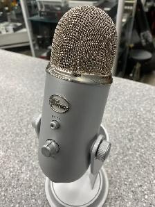 Blue Yeti Classic USB Microphone (Gen 1) - Photo 2