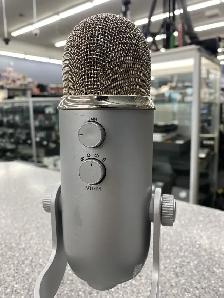 Blue Yeti Classic USB Microphone (Gen 1) - Photo 3
