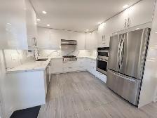 2474 Bridge St, Oakville - Beautiful Fully Renovated 3 Bed Main - Photo 9
