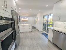 2474 Bridge St, Oakville - Beautiful Fully Renovated 3 Bed Main - Photo 11