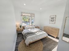 2474 Bridge St, Oakville - Beautiful Fully Renovated 3 Bed Main - Photo 23