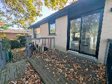 2474 Bridge St, Oakville - Beautiful Fully Renovated 3 Bed Main - Photo 27