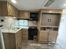 2020 Winnebago Minnie 2202RBS - Photo 9