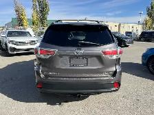 2015 Toyota Highlander XLE AWD/NAVI/B-CAM/SUNROOF/LEATHER/8-PASS - Photo 17