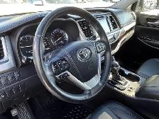 2015 Toyota Highlander XLE AWD/NAVI/B-CAM/SUNROOF/LEATHER/8-PASS - Photo 24