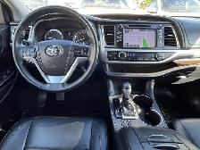 2015 Toyota Highlander XLE AWD/NAVI/B-CAM/SUNROOF/LEATHER/8-PASS - Photo 26