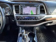 2015 Toyota Highlander XLE AWD/NAVI/B-CAM/SUNROOF/LEATHER/8-PASS - Photo 28